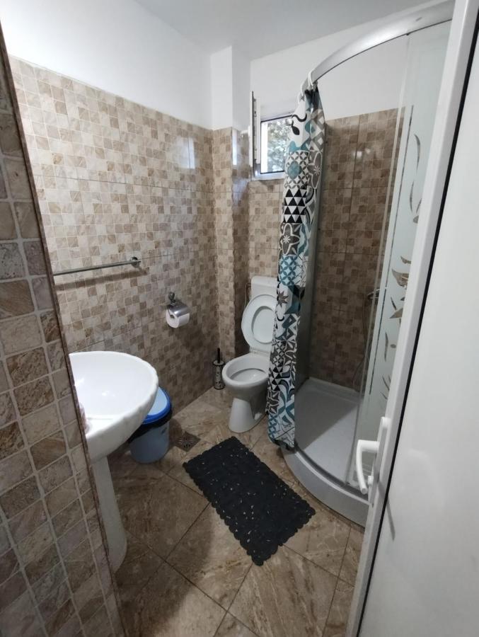فندق Casa Aura 1 كوستِنيست المظهر الخارجي الصورة