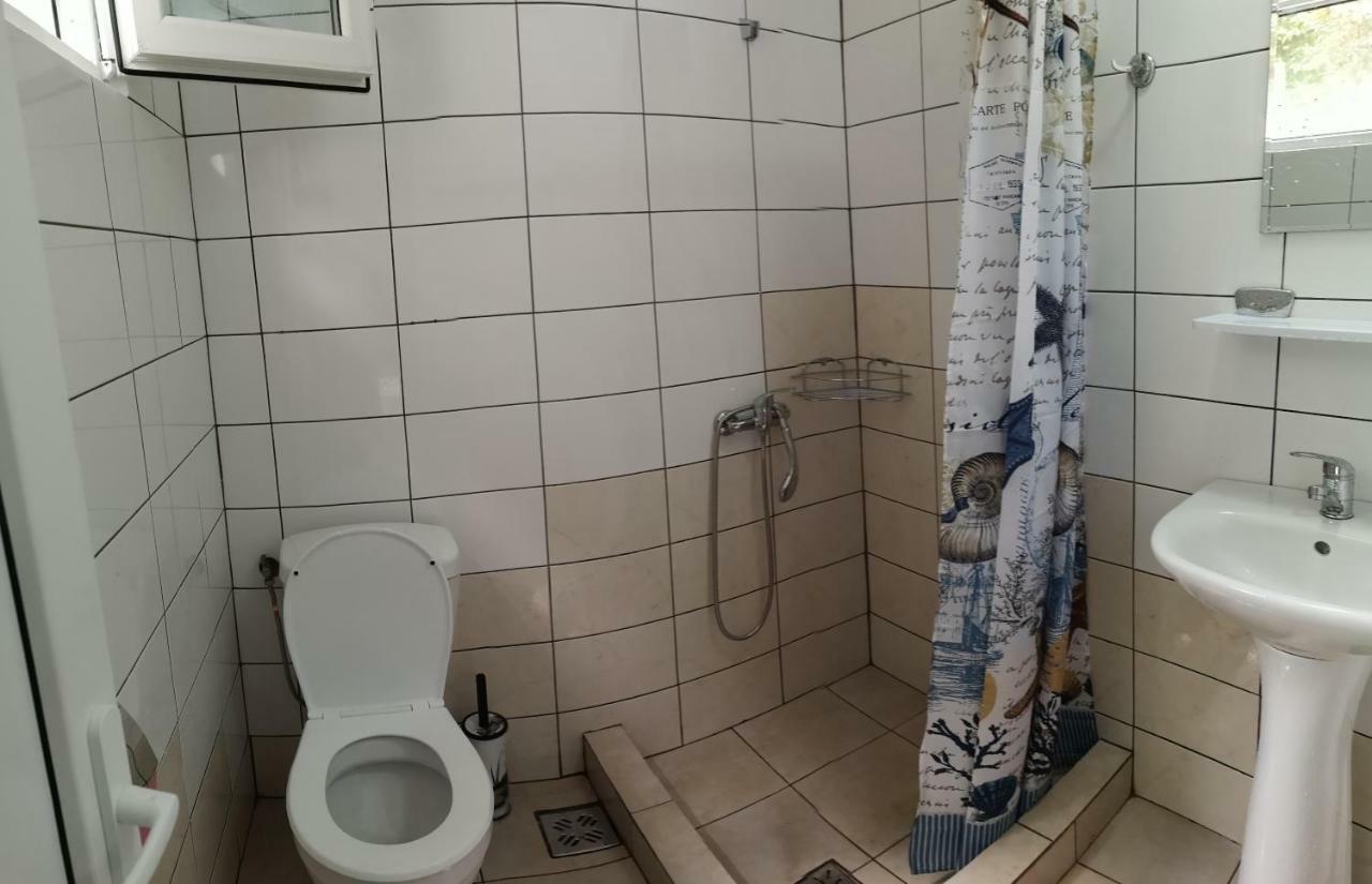 فندق Casa Aura 1 كوستِنيست المظهر الخارجي الصورة